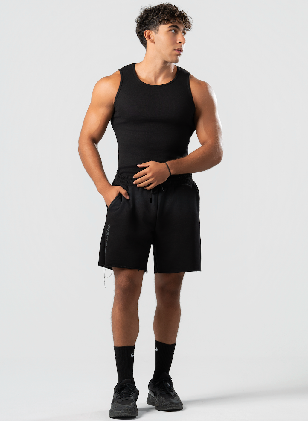 BLACK BASIC TANK
